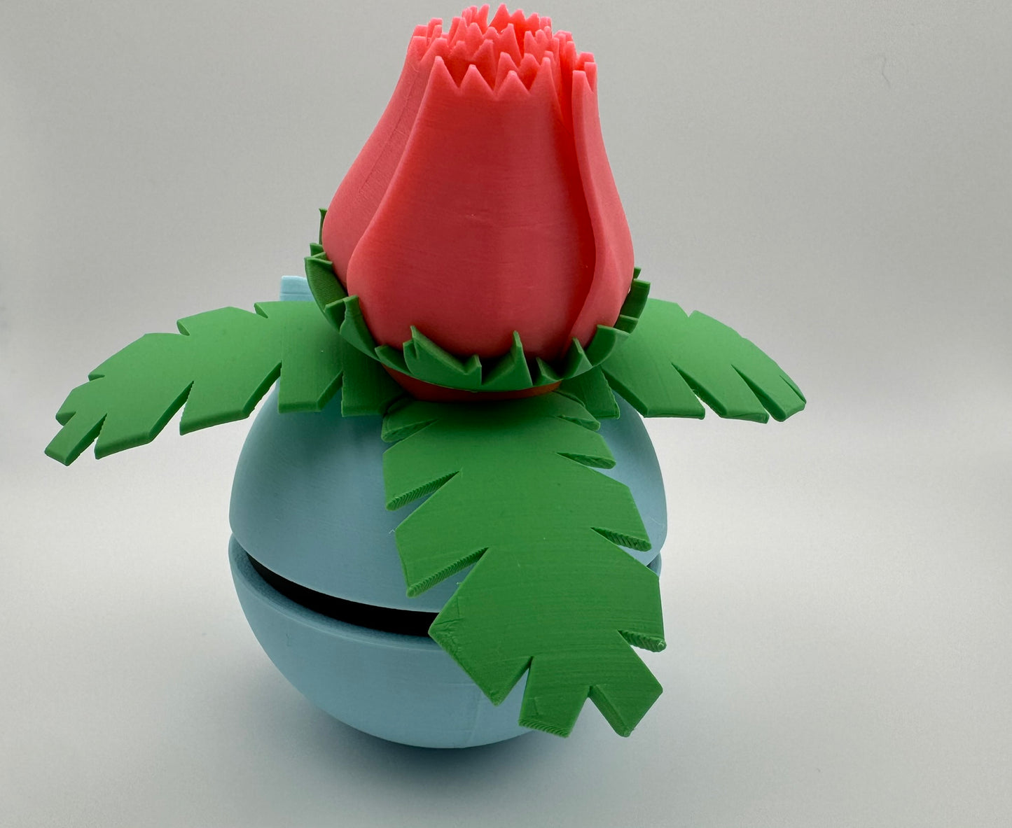 #0002 Ivysaur-Inspired 3D Printed Monster Ball