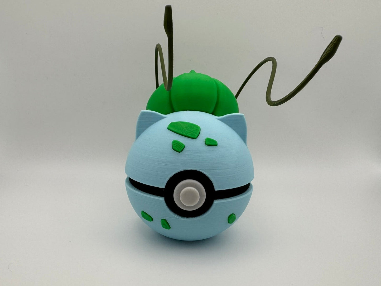 #0001 Bulbasaur-Inspired 3D Printed Monster Ball
